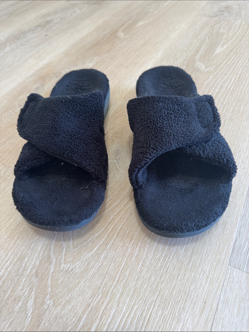 Vionic Kids Black Fuzzy Slide Sandals
